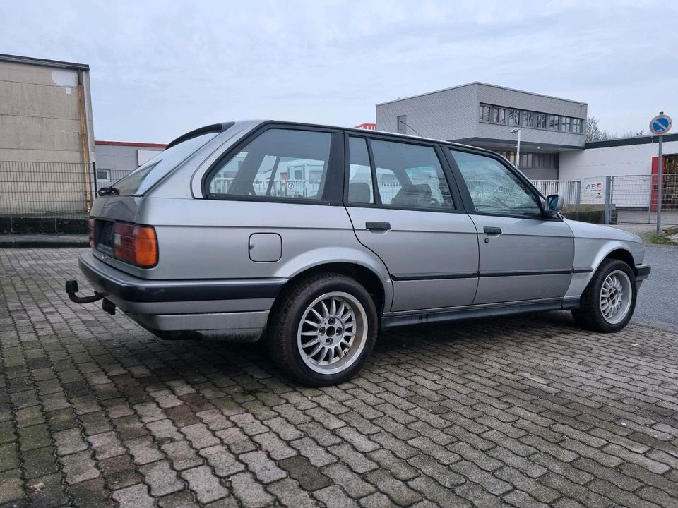 BMW e30 320 Original in Hamburg