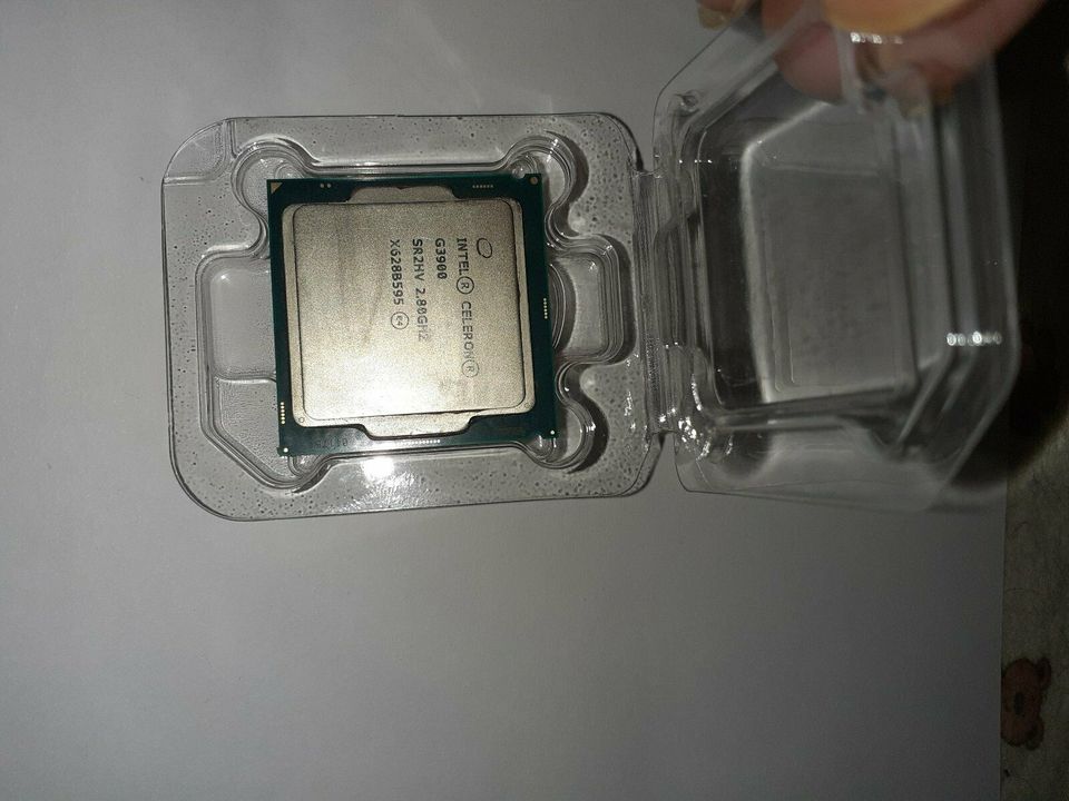 Intel® Celeron® G3900 2 MB Cache, 2x2,60 GHz, 35W TDP, LGA 1151 in Frankfurt am Main