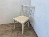 #A Küchenstuhl Holzstuhl weiß antik alt DDR Shabby Küche Deko Sachsen - Burgstädt Vorschau