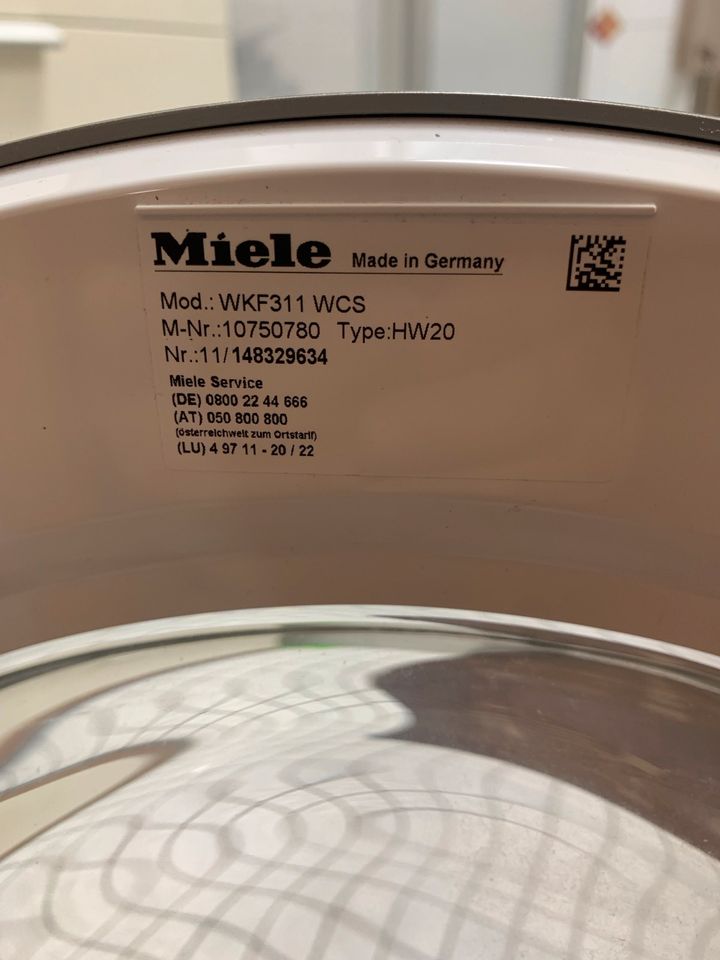 Miele Waschmaschine WKF 311 WPS, voll funktionsfähig, A+++ in Dingolfing
