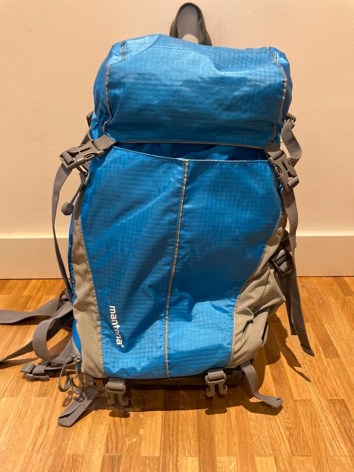 Mantona Elements Outdoor Foto Rucksack blau in Dossenheim