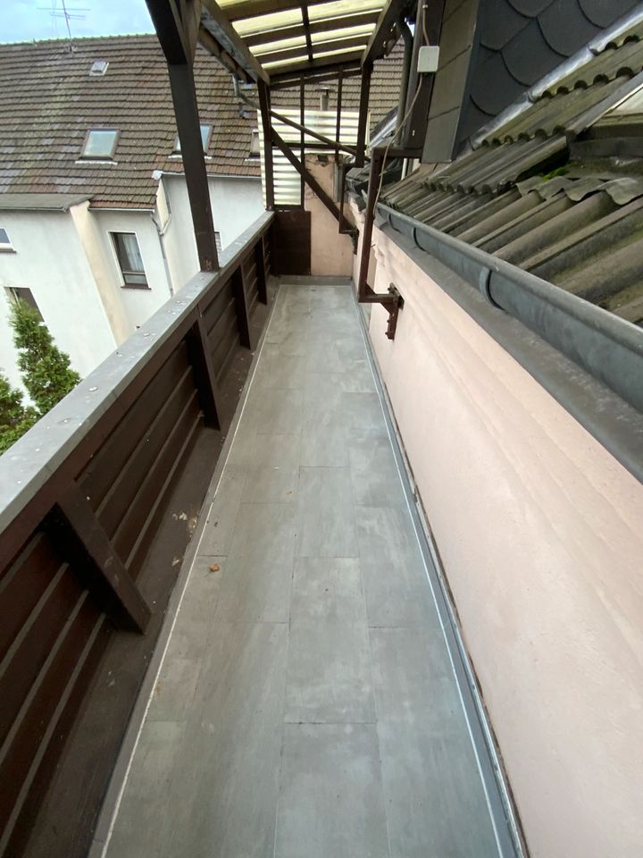 4,5 Z. Wohnung 80 m2 mit Balkon prov.frei zu vermieten! in Duisburg
