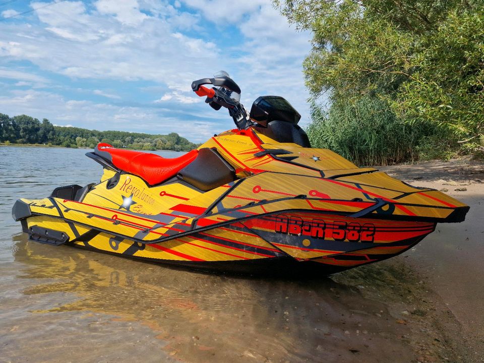 ⭐Jetski Vermietung Seadoo Spark Trixx 3UP mieten "GANZ EUROPA⭐ in Hofheim am Taunus