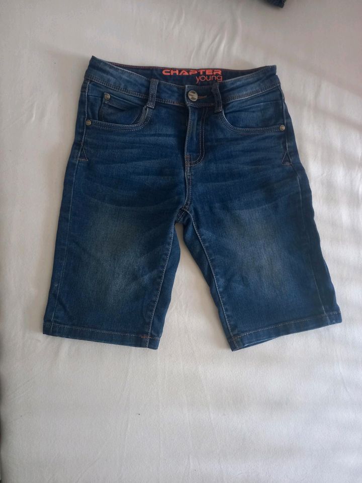 Kurze Jeans 140 in Neuruppin