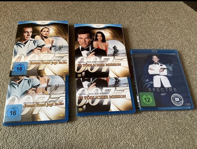 James Bond 007 3 Blu Ray‘s. in Marklohe