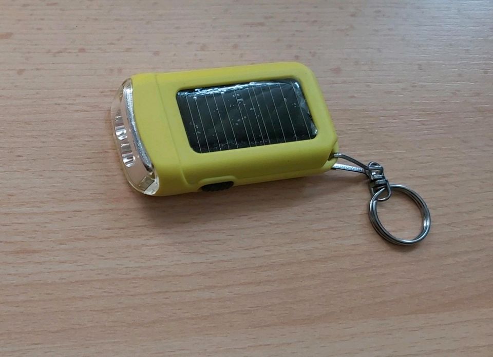 Solar LED Mini Taschenlampe. neu  Lampe  je 2,80 € in Berlin