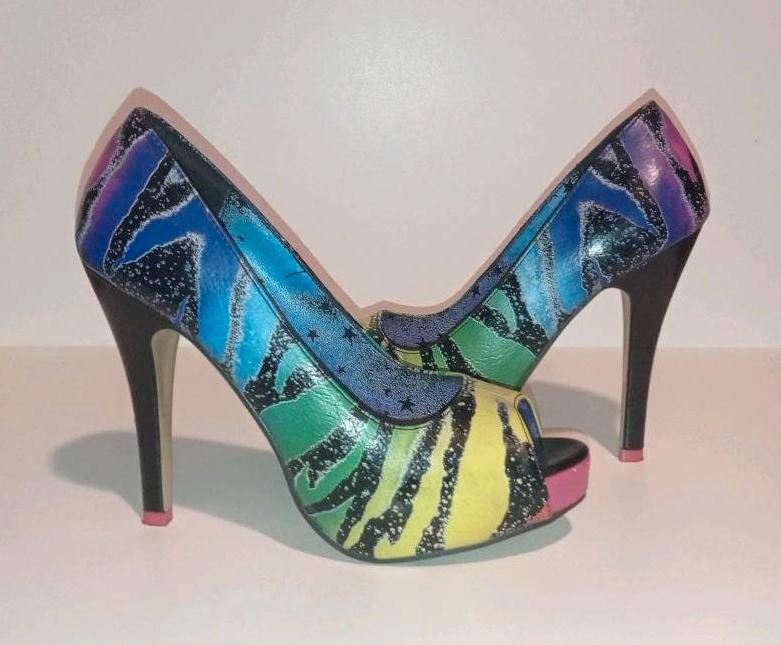 IRON FIST Rainbow Zebracorn High Heels, Größe 37 in Lunzenau