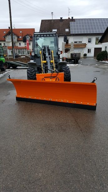 Schneeschild 2,6m Kramer Schlepper Radlader Hoflader Frontlader in Stetten