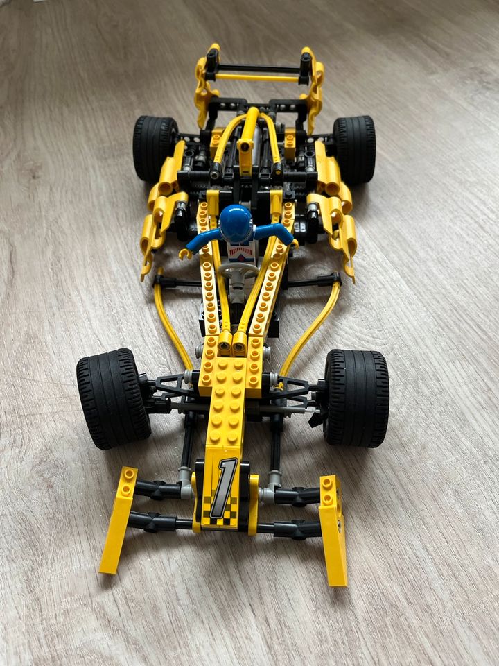 Lego Technic alt 8445 Rennbolide Formel 1 in Burbach