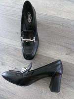 TOD`S Halbschuhe Pumps schwarz Gr 38 Silberspange Echtleder Bayern - Steinach b. Straubing Vorschau