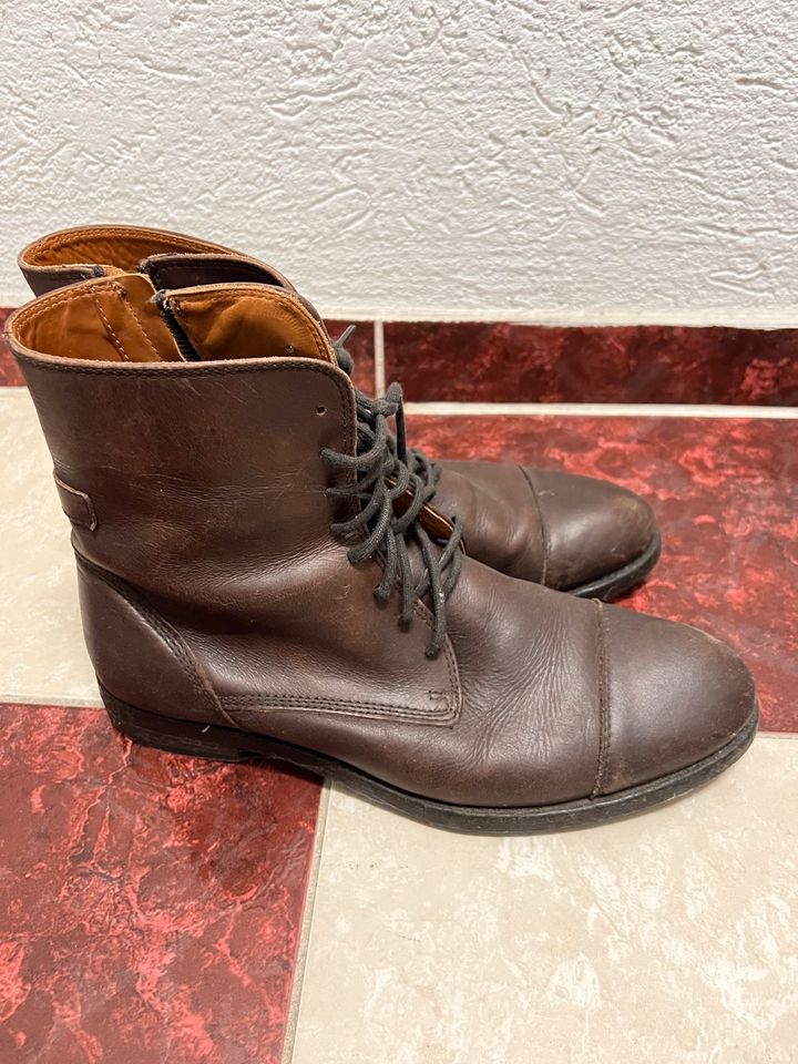 Zara man 41 Herren Leder Schuhe Stiefeletten Boots braun top in Krefeld