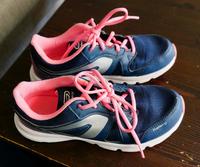 Turnschuhe Hallenschuhe Decathlon Gr. 39 Essen - Stoppenberg Vorschau