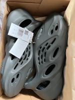 Yeezy Foamrunner Schwarz Gr.47 Neu ungetragen Hessen - Gelnhausen Vorschau