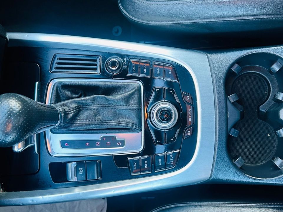 Audi Q5 3.0 TDI  quattro,SLein,klima,AHK,panorama in Geesthacht