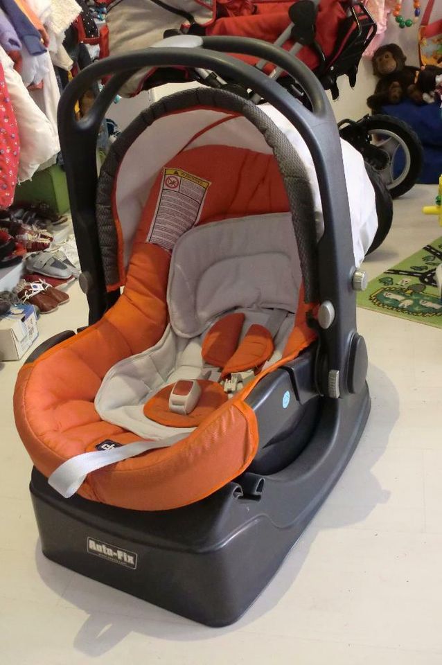 Maxi Cosi Autoschale Autositz Babyschale Römer Chicco in Meiningen