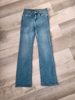 Dunkelblaue  Bootcut Schlagjeans mit kleinen"Mängeln"Gr. 34 Takko Baden-Württemberg - Baden-Baden Vorschau