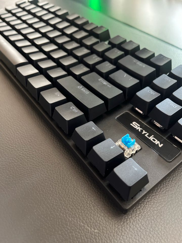 Gaming Tastatur / Mechanische Tastatur blaue switches mit Origina in Essen