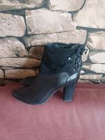 Anna Field Stiefelette Gr. 42 Pumps Hingucker Korsett Schnürung Bochum - Bochum-Mitte Vorschau
