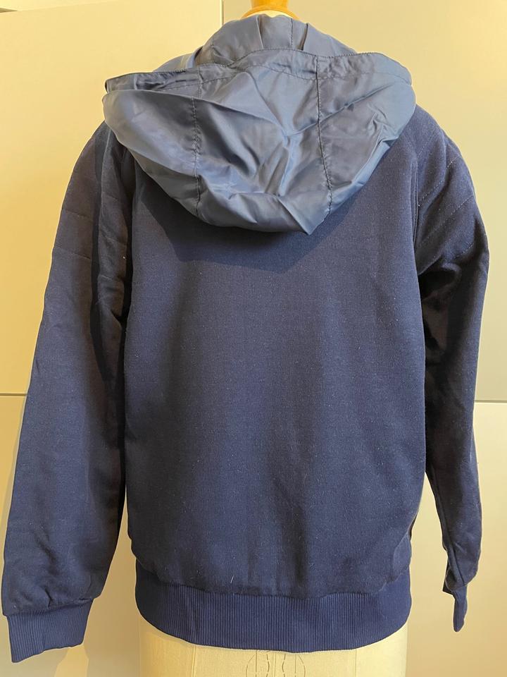 elho Jacke Retro, Freizeit- Sport, Gr.40, Blau getreift,Kapuze in Hanau