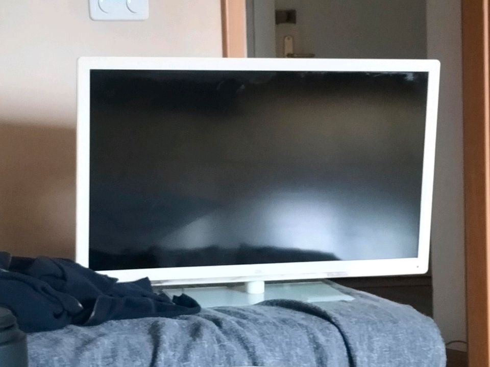 Flachbild fernsehr wird verkauft in Berlin