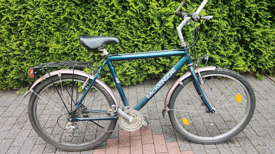 Herren Fahrrad Mc Kenzie Hinterrad defekt in Essen