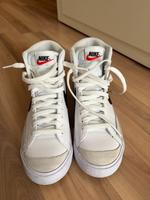 Nike Blazer Mid 77 Damen Düsseldorf - Lörick Vorschau