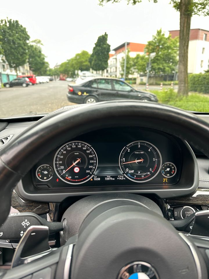 *BMW X5* xDrive 40d *M Paket* in Düsseldorf