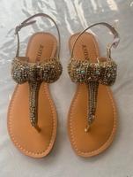 Neue ungetragene Sandalen Gr. 37,5 Brandenburg - Dübrichen Vorschau