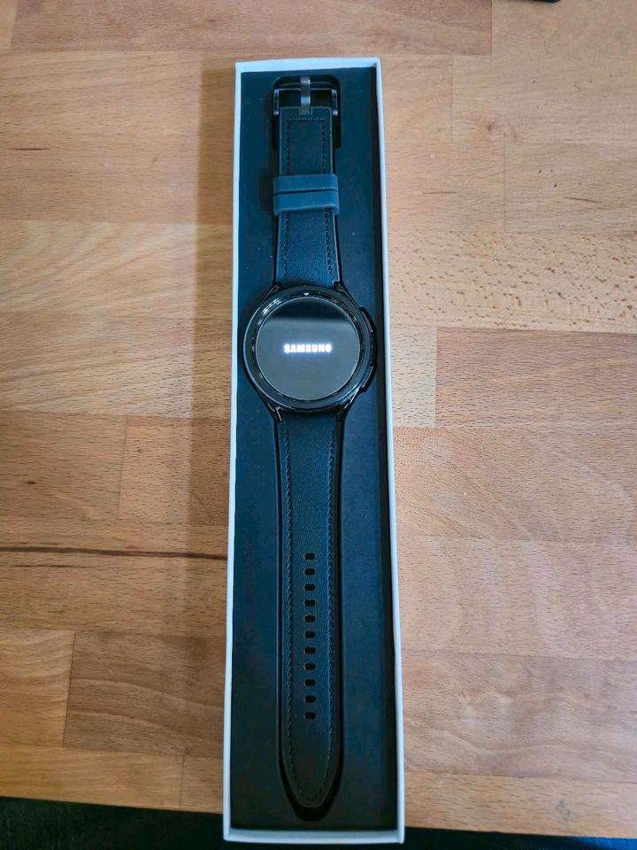 Samsung Galaxy Watch 6 Classic 47mm schwarz in München