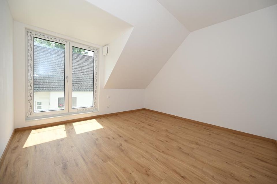 Attraktives NEUBAU-Haus - sofort einzugsbereit!  Nürnberg - Röthenbach in Nürnberg (Mittelfr)