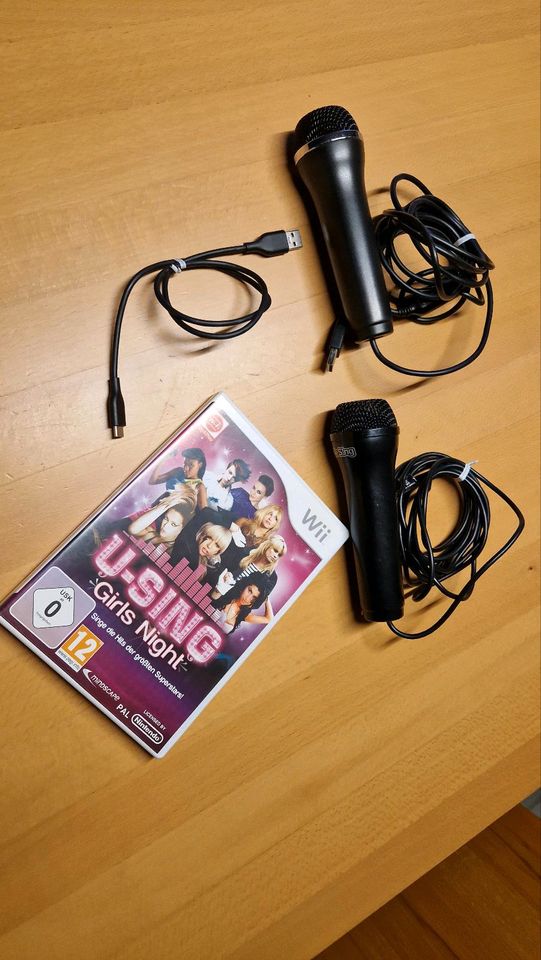 Wii U-Sing Girls Night Spiel + 2 Mikrofone / Mikrofon - TOP in Rahden