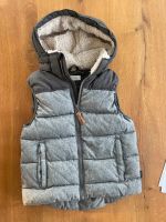 Wie Neu H & M Weste 134 grau Herbst Winter Jacke Sommersdorf (Börde) - Marienborn Vorschau