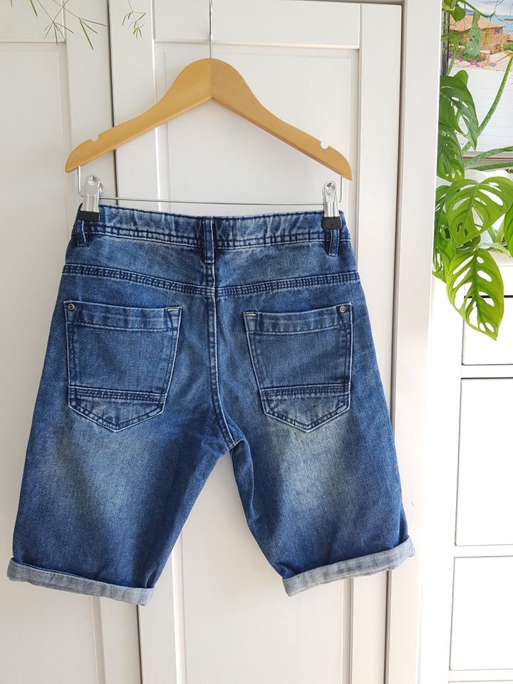 ❤️ H&M ❤️ kurze Hose Sommerhose Jeans Shorts Gr. 134 140 152 in Markkleeberg