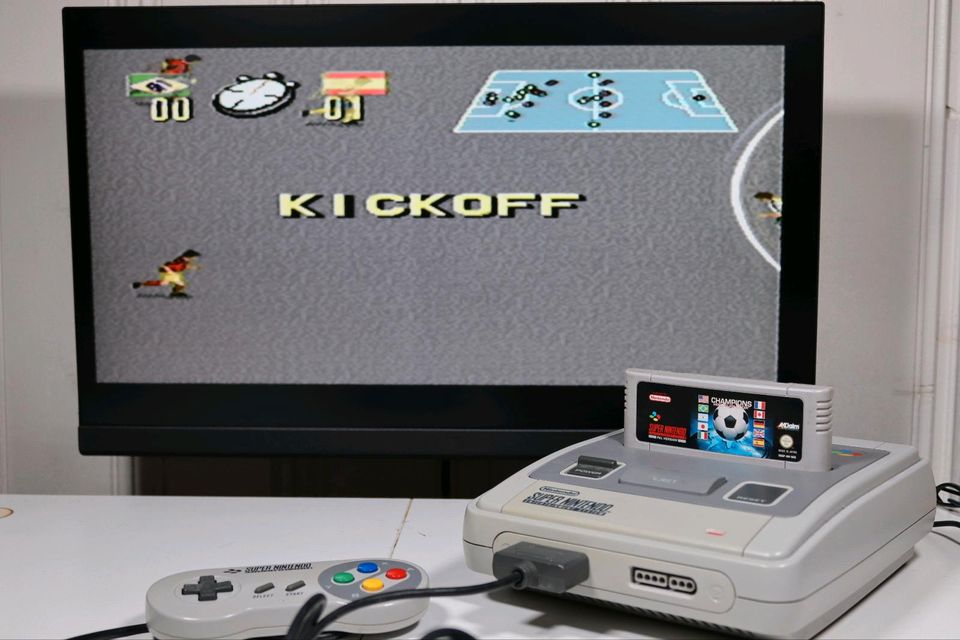 Champions Nintendo SNES Super Nintendo Fußball in Neumünster