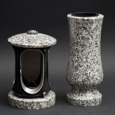 Grablampe Vase Grabschmuck Set  Grablaterne aus Granit schlesisch in Nürnberg (Mittelfr)