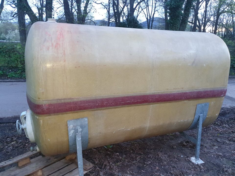 1x 3000Ltr Weintank Wassertank Zysterne aus GFK in Landau in der Pfalz