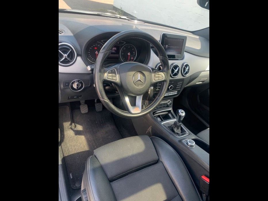 Mercedes B 200 CDİ Led Navi pano AHK in Lübeck