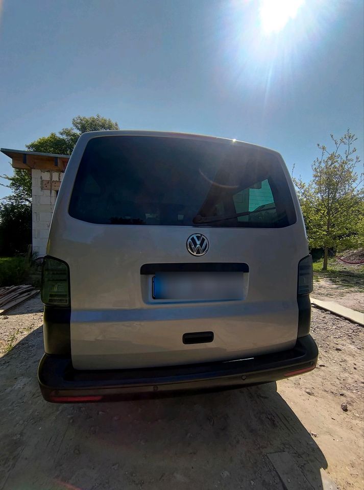 VW T5 2.0 TDI 140PS 4MOTION, Ledersitze, Schiebetüren in Magdeburg