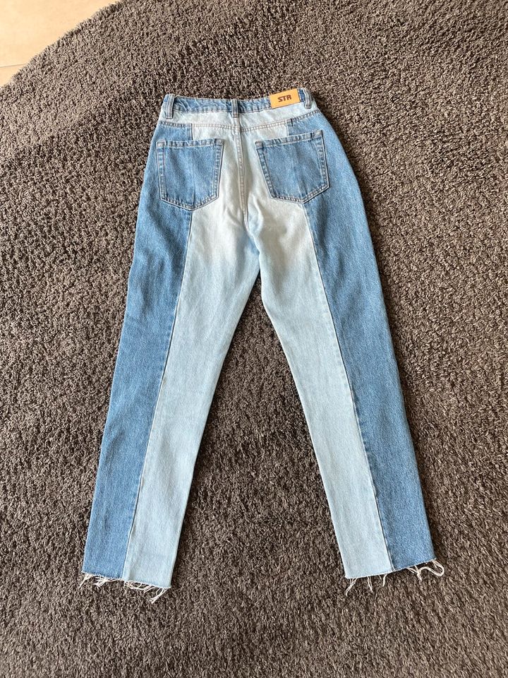 Stradivarius coole Jeans Gr. 34 in Hiddenhausen