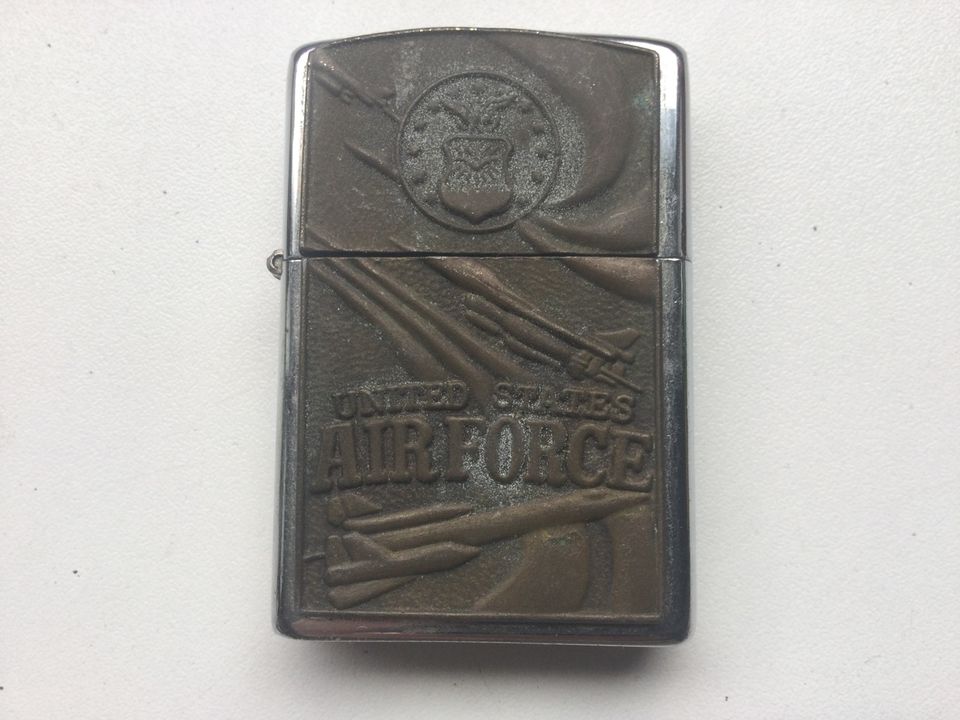 Zippo Original Benzinfeuerzeug Sammler Military U.S. Air Force in Fulda