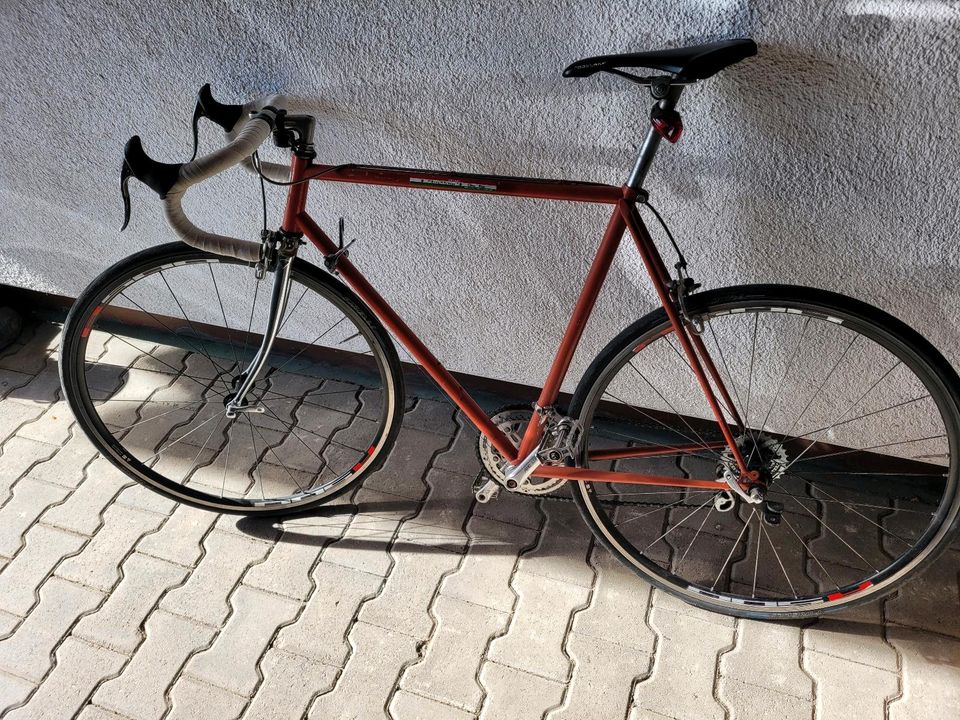 Rennrad Ferrari retro vintage style 28 Zoll in Oberhaching