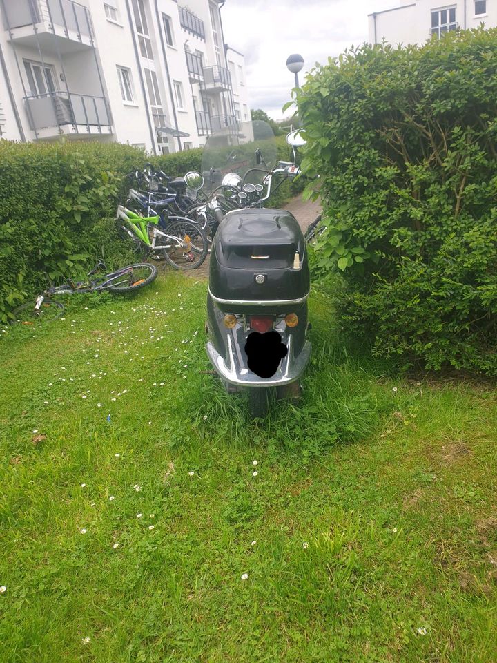Motorroller in Erftstadt