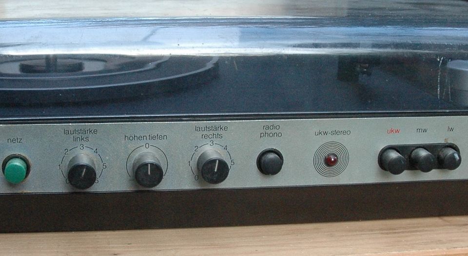 1960er Plattenspieler-Radio Boxen Neckermann Stereosound 1010 P in Flensburg