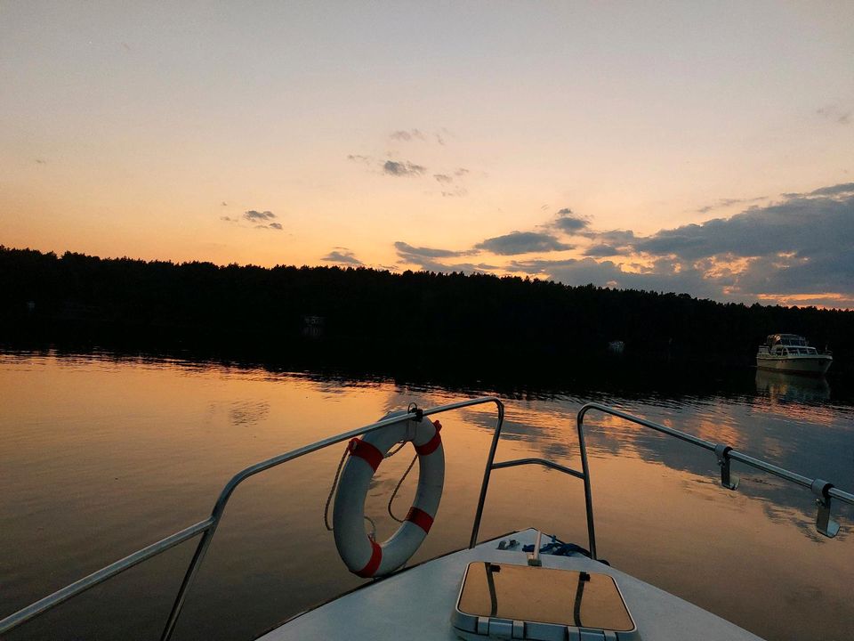 Kajütboot mit Schlupfkajüte in Königs Wusterhausen