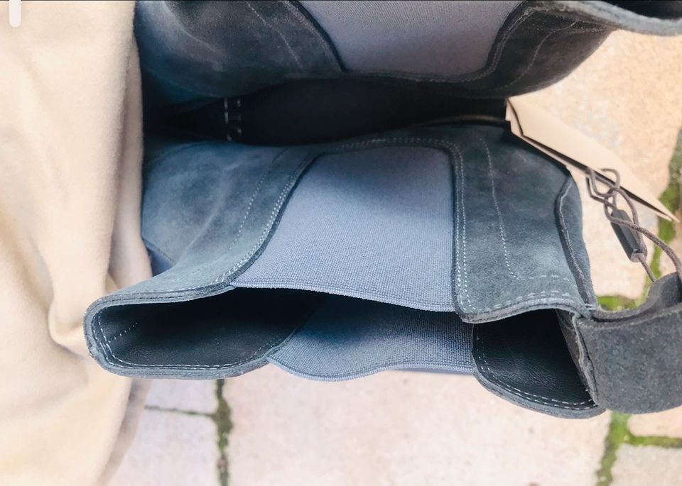 Bottega Veneta Chelsea Boots Größe 43 Ardoise Luxury Yeezy in Erfurt