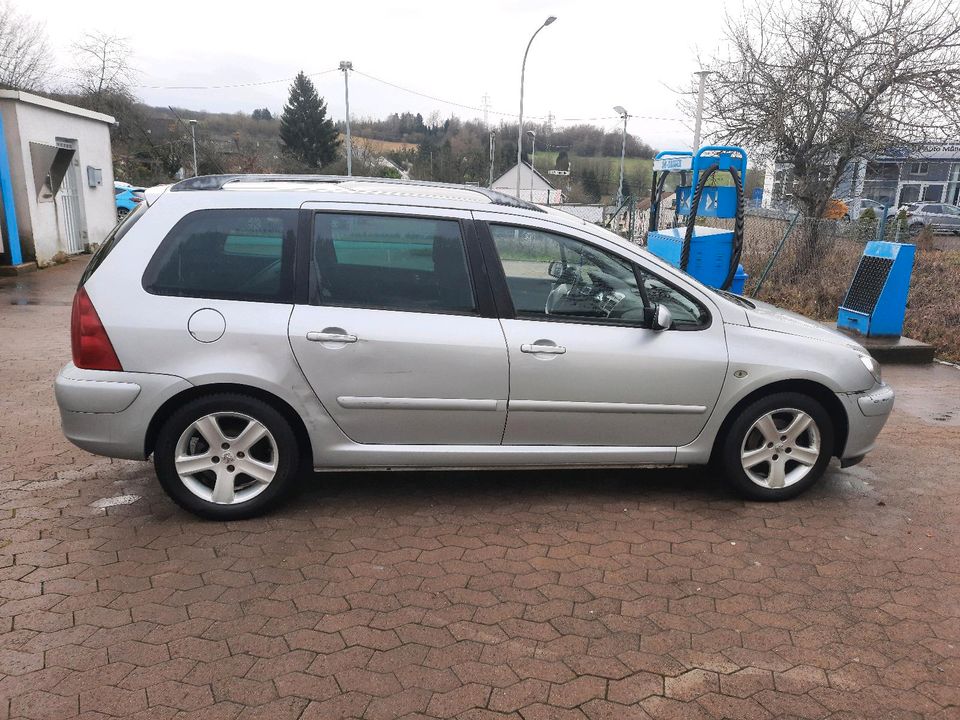 Peugeot 307sw Automatik in Püttlingen