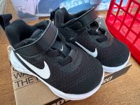 Nike Revolution 6 Baby Schuhe Gr. 18,5 9cm schwarz weiß Hessen - Dietzenbach Vorschau