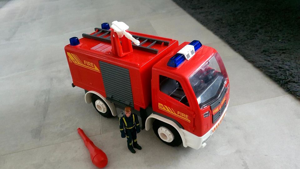 Feuerwehrauto in Frankfurt am Main