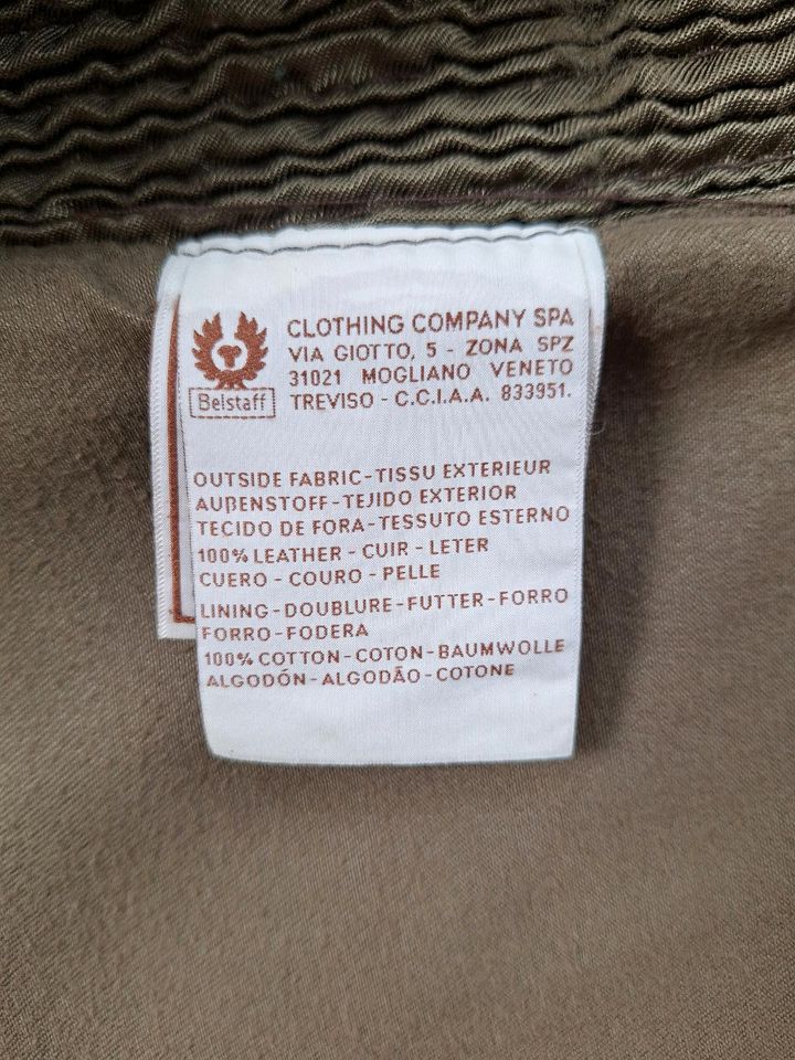 Lederjacke von Belstaff Goldlabel schwarz mit Cordkragen Gr XL in Büchel