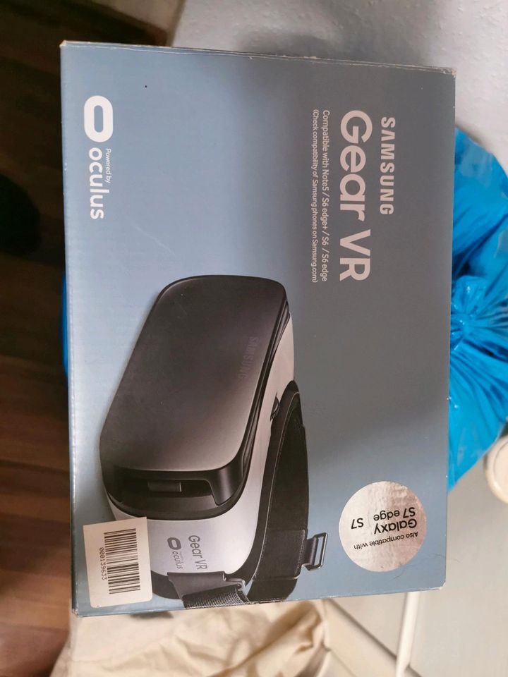 Samsung Gear VR Oculus Brille schwarz in Horneburg